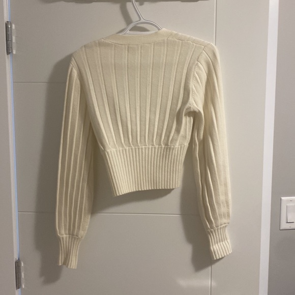 Wilfred Cardigan - Picture 2 of 5